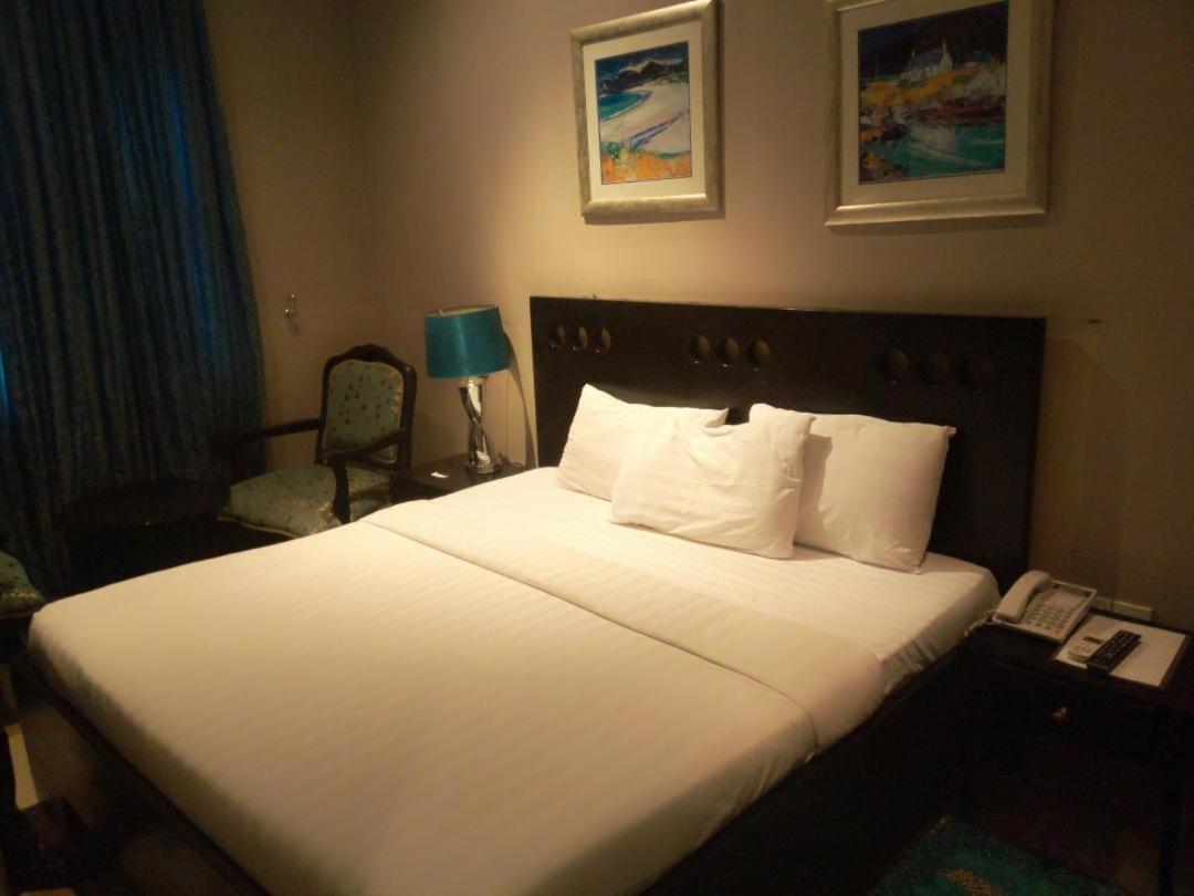 Villa Angelia Boutique Hotel Ikoyi Exterior photo